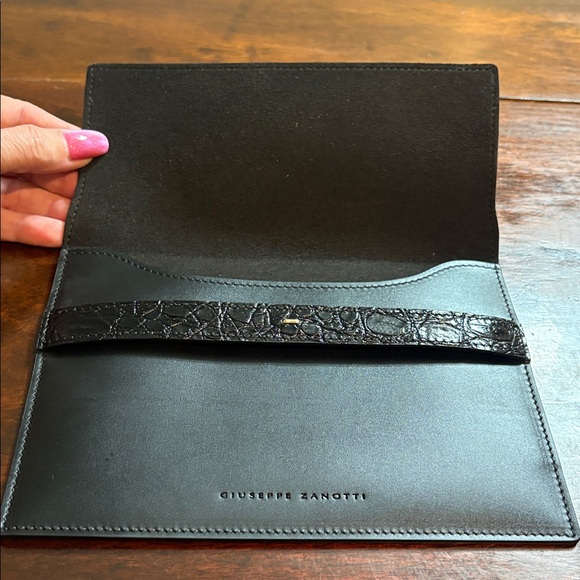 GIUSEPPE ZANOTTI Black Leather Envelope Clutch